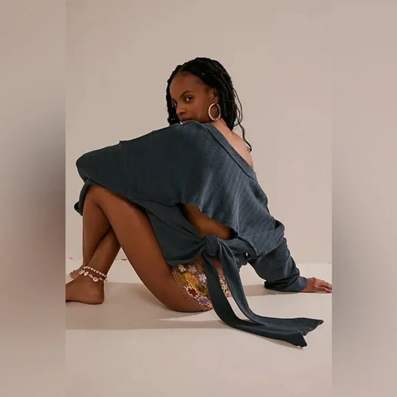 NWT Free People Alyria solid pullover small - Picture 6 of 8